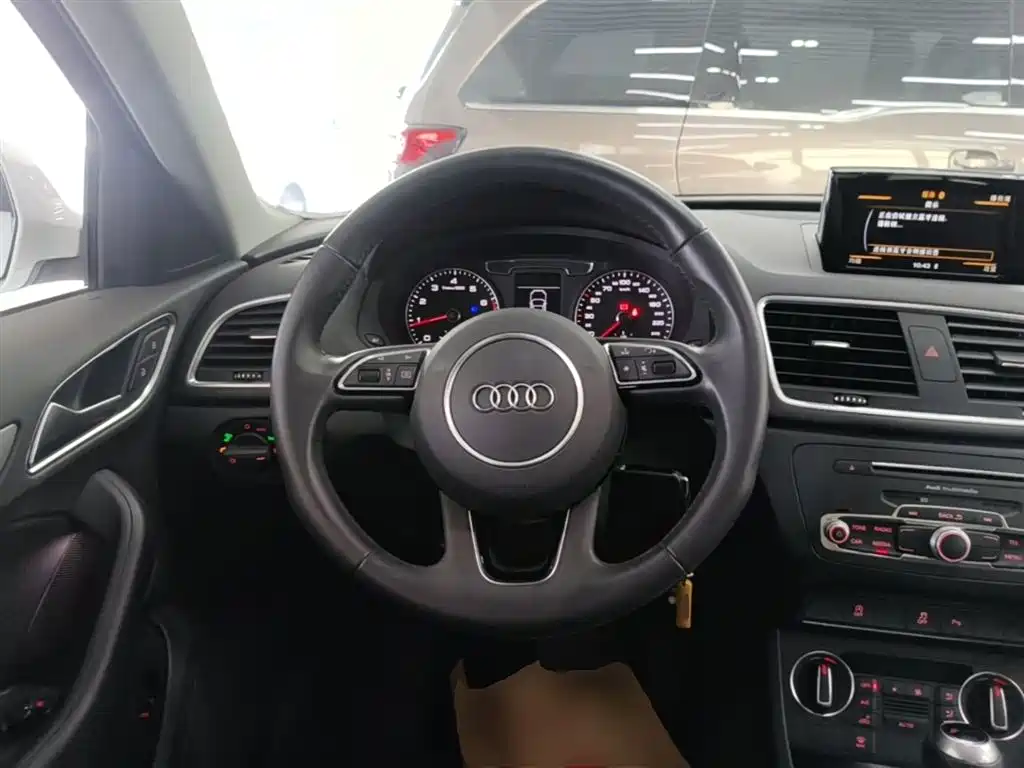 Audi Q3 2018 30 TFSI Fashion Collector's Edition фото 11