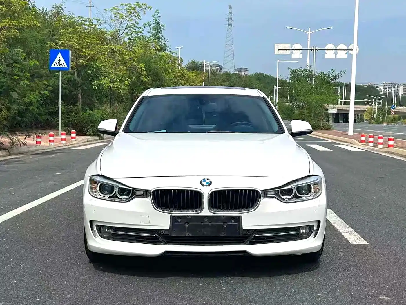 BMW 3 Series 2014 320Li Fashion фото 3