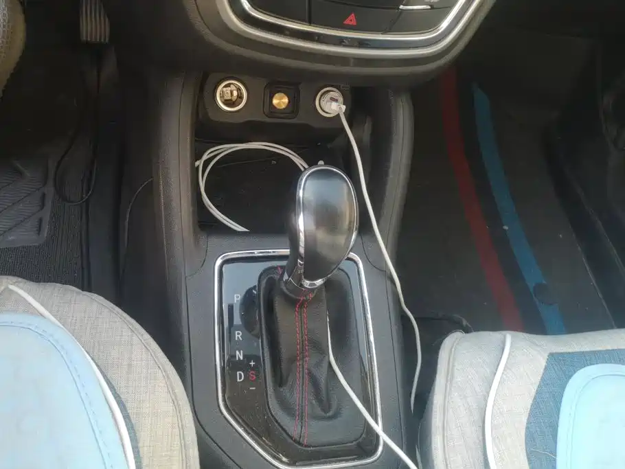 Photo 16 - Changan CS35