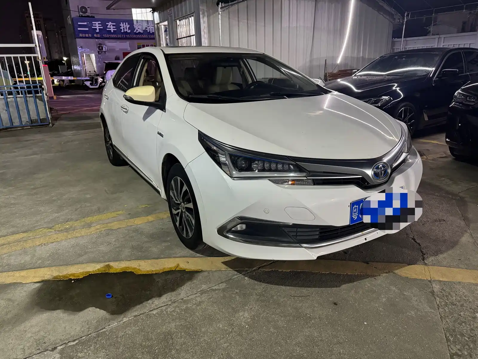 Фото 3 - Toyota Corolla