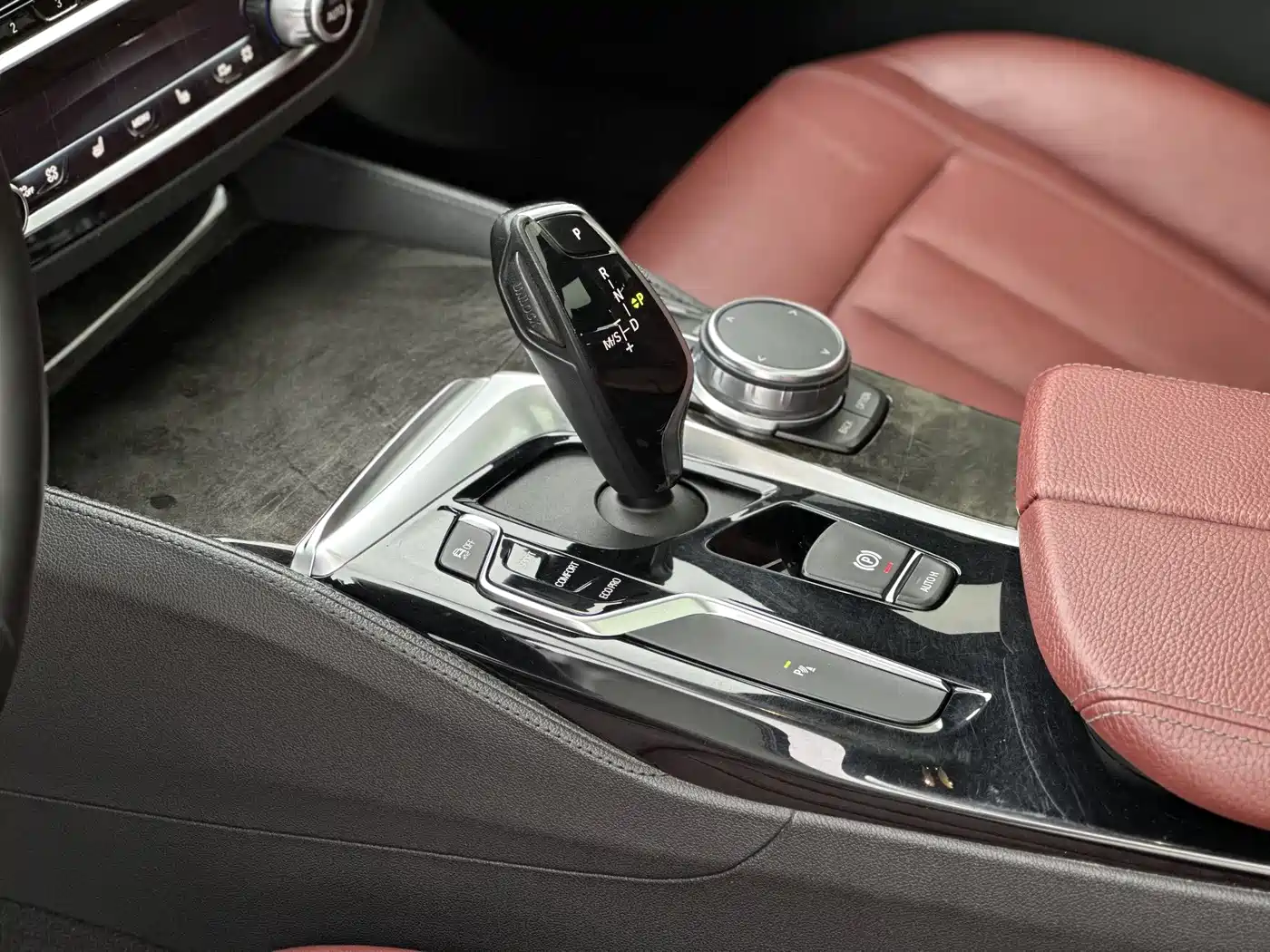 BMW 5 Series 2019 530Li xDrive M Sport Package фото 6