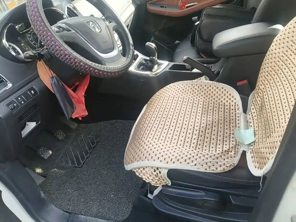 Baojun 560 2015 2015 1.8L Manual Elite