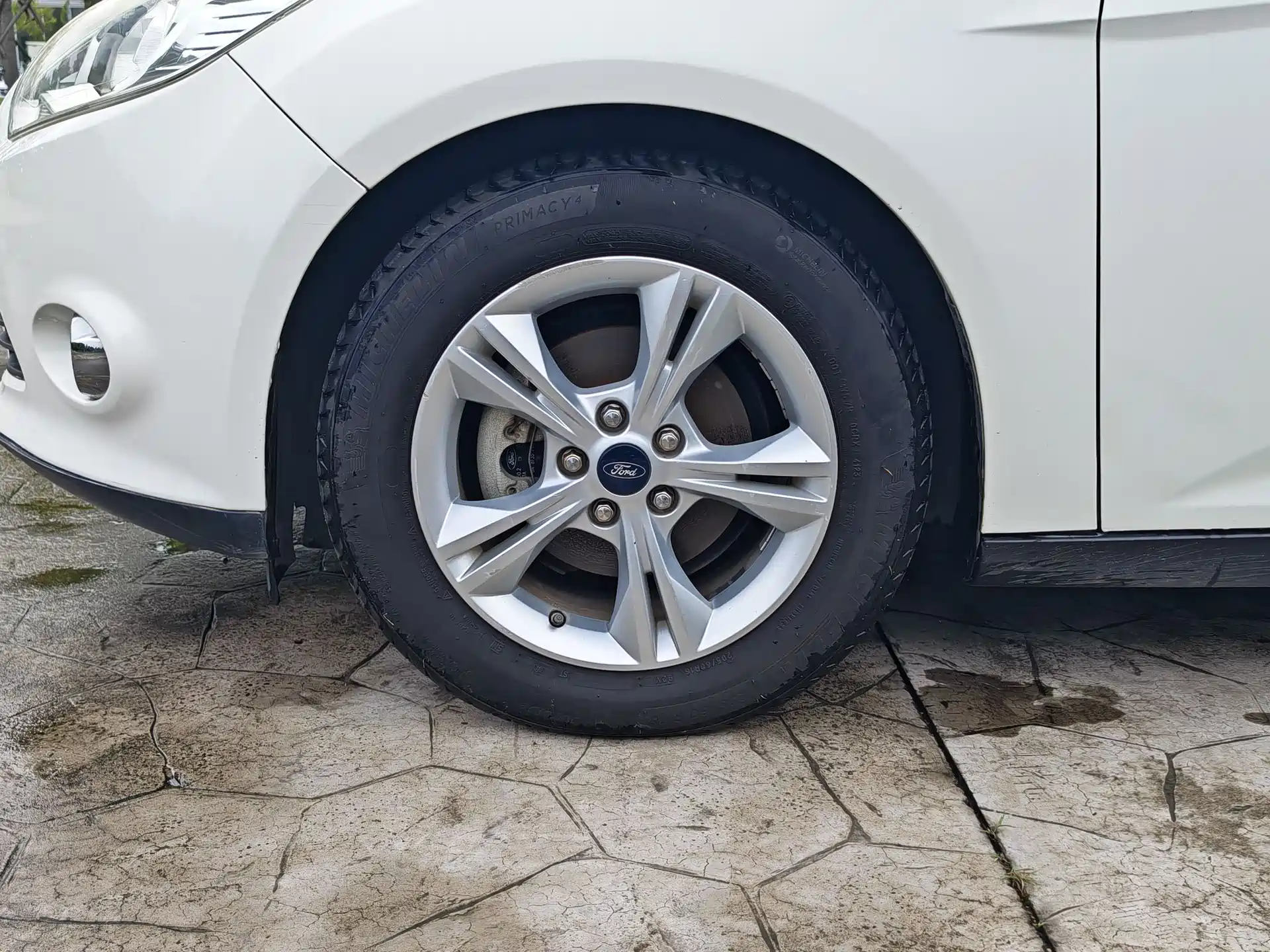 Фото 9 - Ford Focus