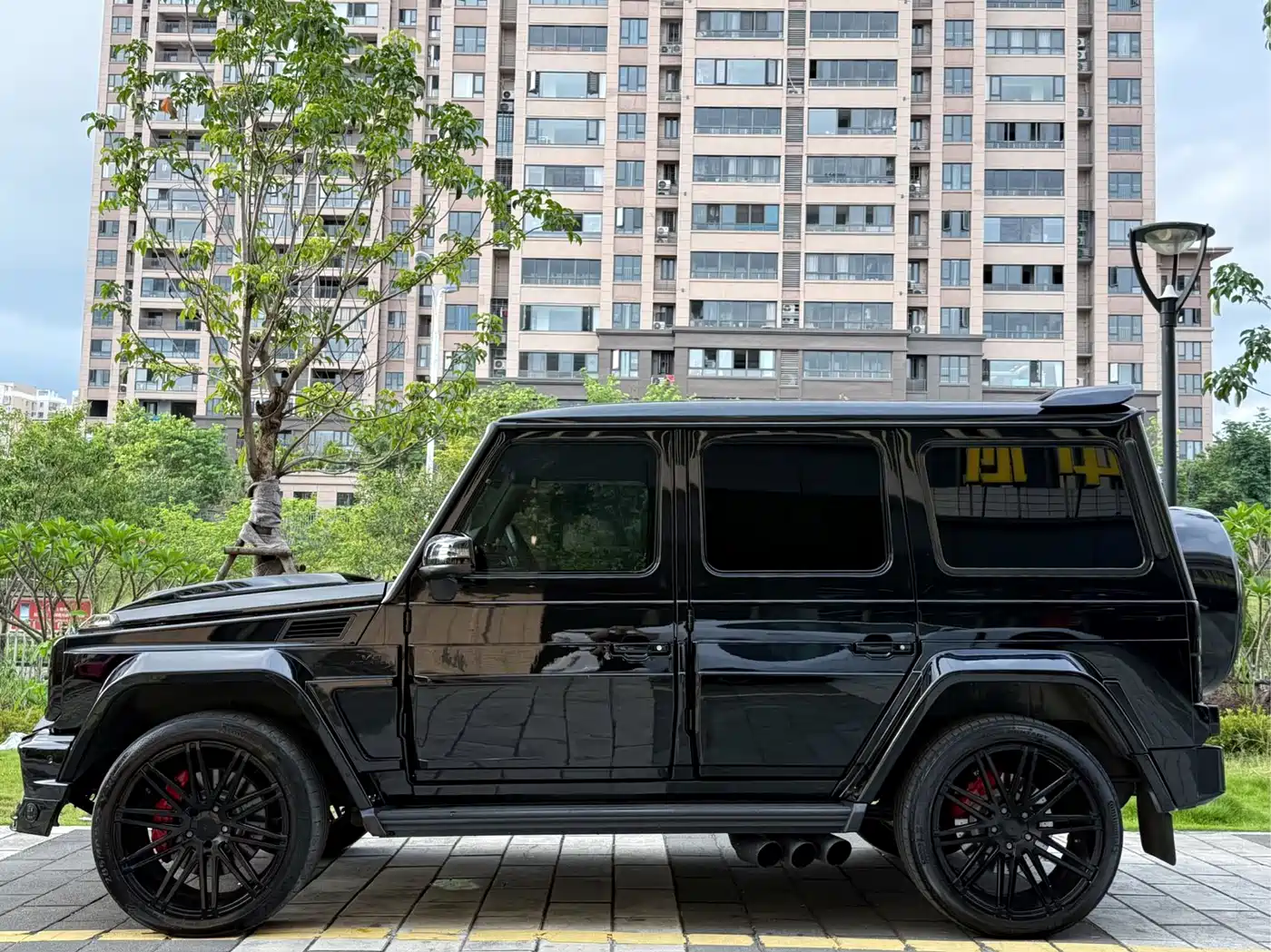 Photo 3 - Mercedes-Benz G-Class