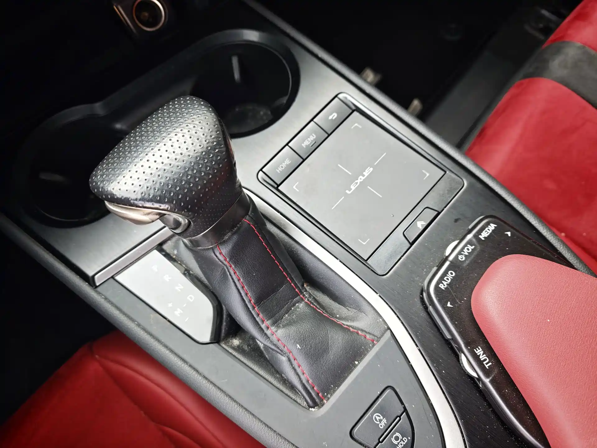 Photo 13 - Lexus UX