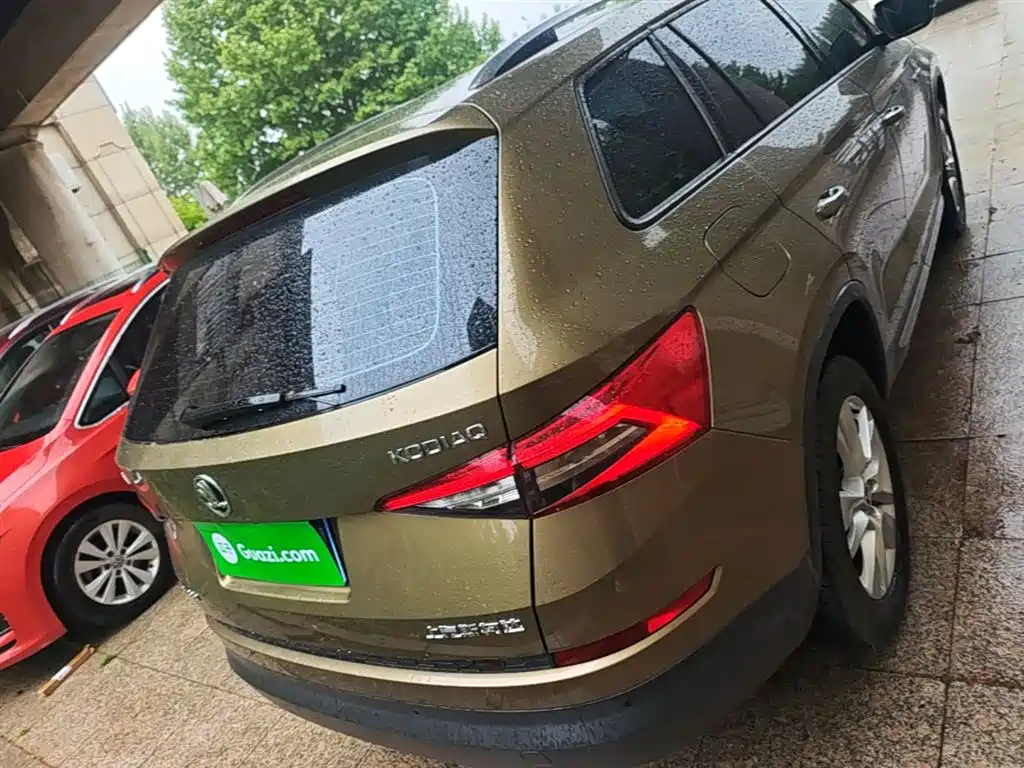 Škoda Kodiaq 2017 TSI330 5-seater 2WD Comfort Edition фото 6