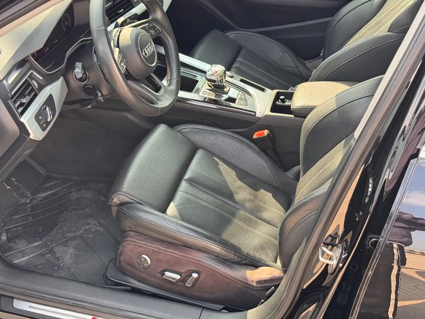 Audi A4L 2020 40 TFSI Fashion Elegance фото 4