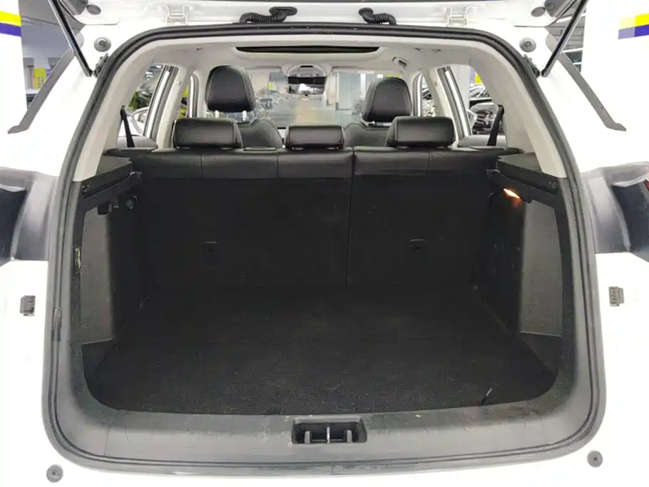 GEELY AUTOMOBILE BOYUE