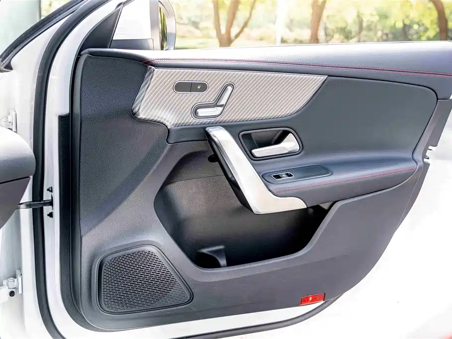 MERCEDES-BENZ CLASS A