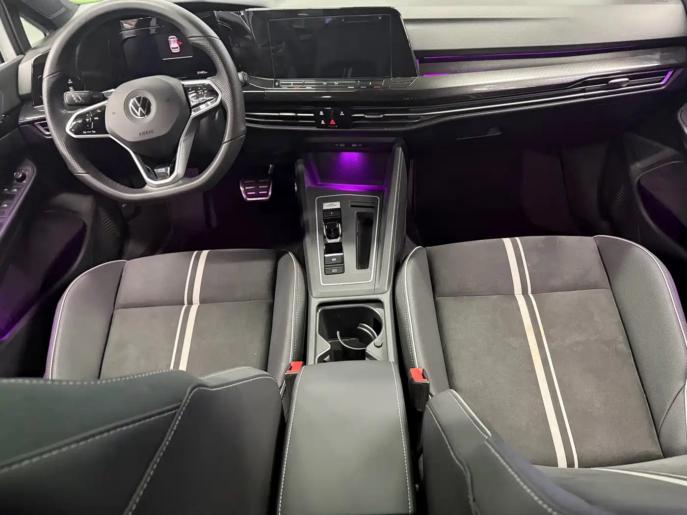 Volkswagen Golf 2021 280TSI DSG R-Line фото 8