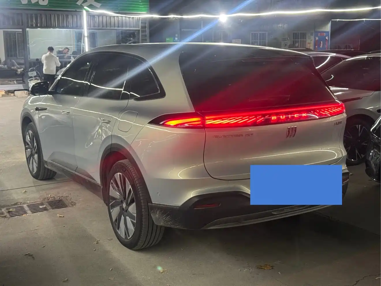 Фото 4 - Buick Zhijing E7