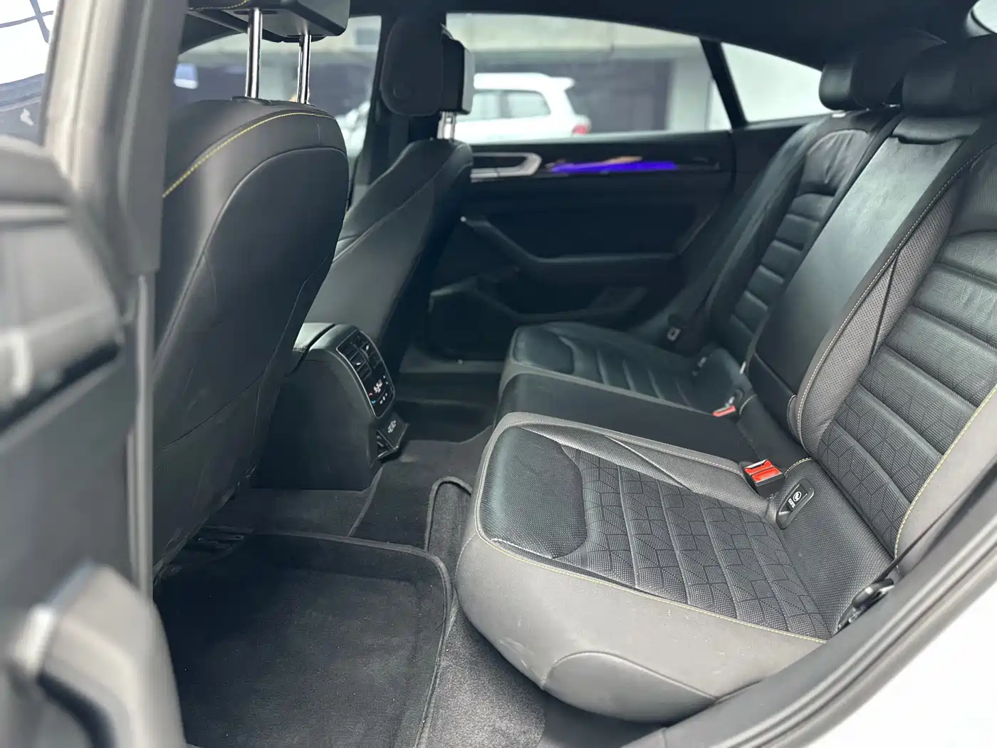 Volkswagen FAW-Volkswagen CC 2024 380TSI Eye-catching Edition фото 11