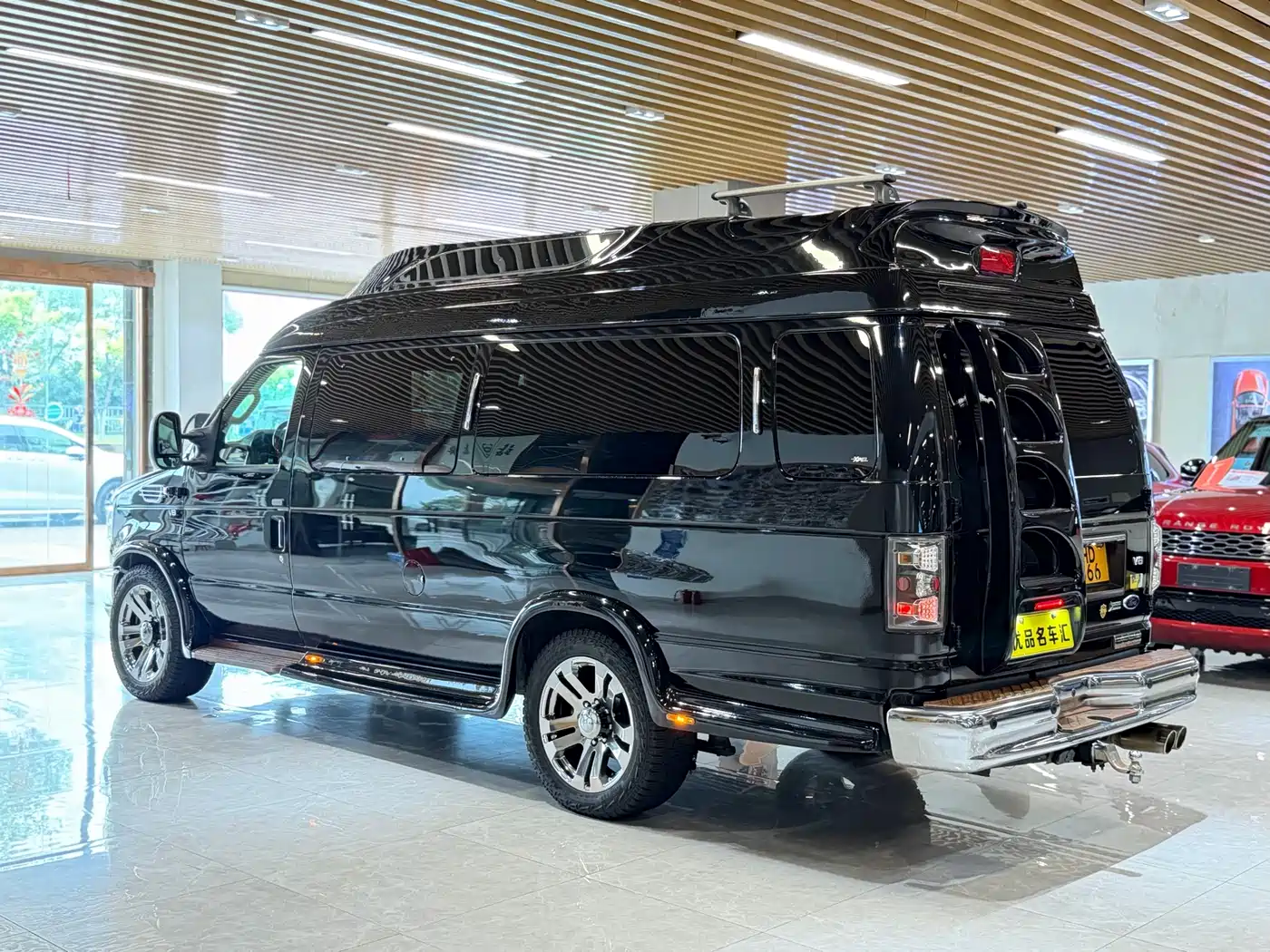 Ford E350 2014 2011 5.4L Platinum Edition