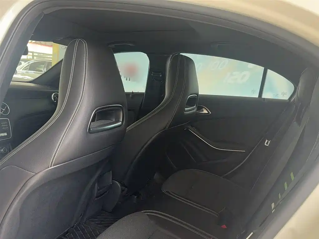 Mercedes-Benz A-Class (Import) 2017 Facelift A 180 фото 16
