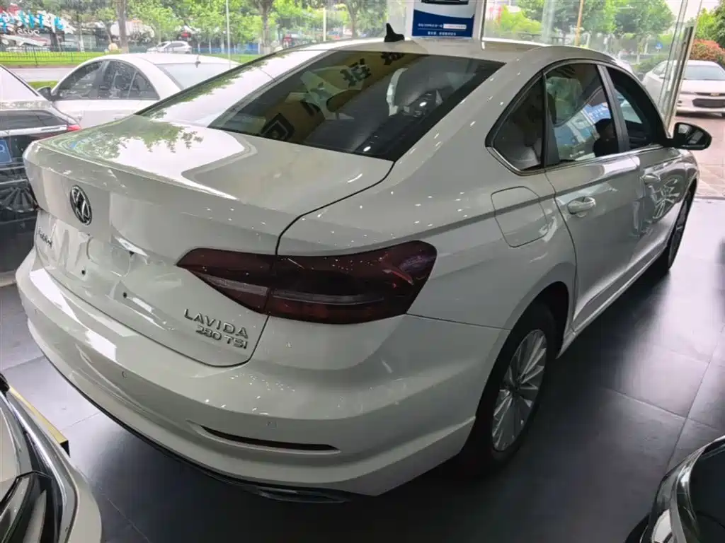 VOLKSWAGEN LAVIDA