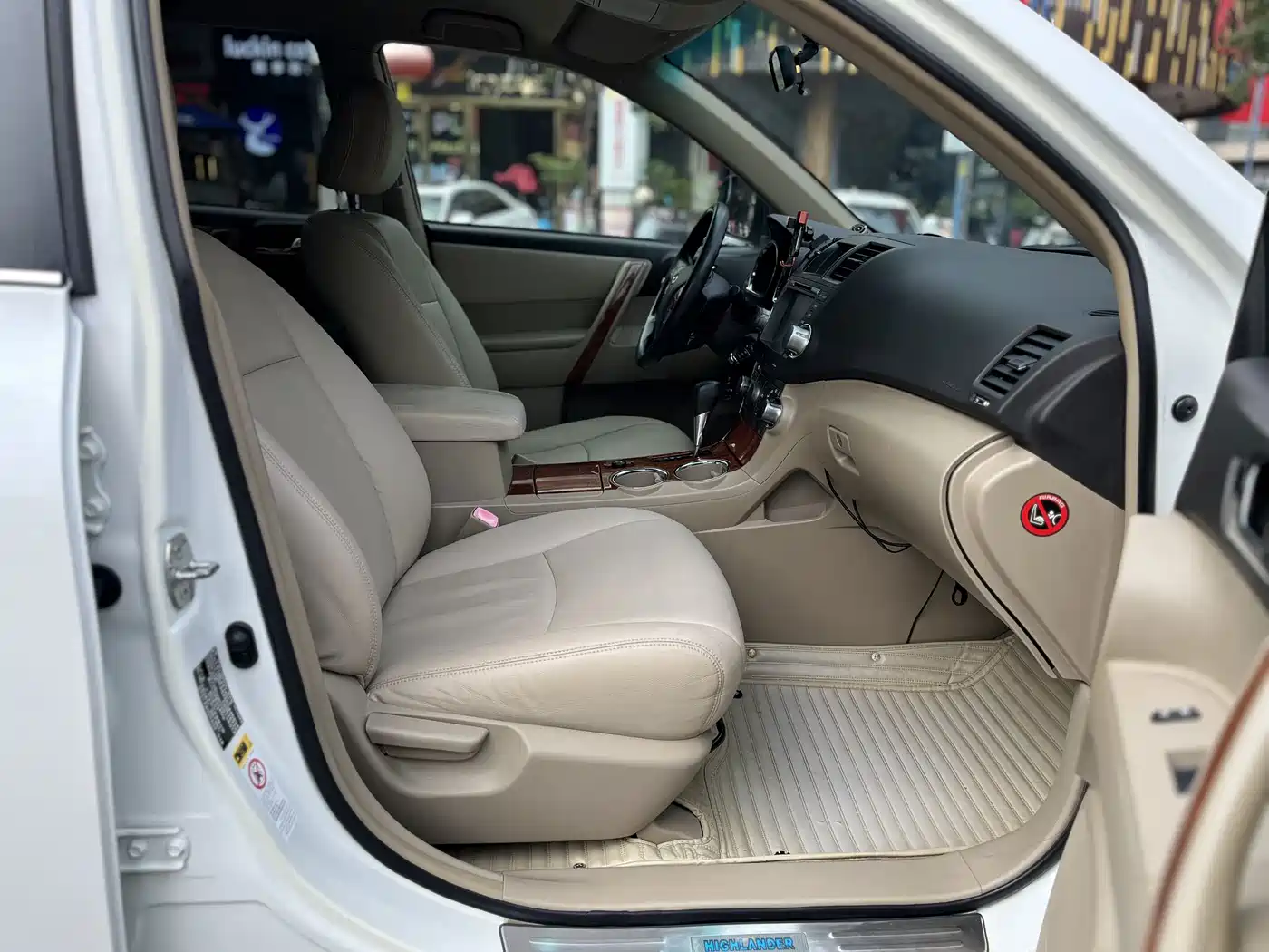 Фото 7 - Toyota Highlander