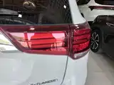 Photo 8 - Mitsubishi Outlander