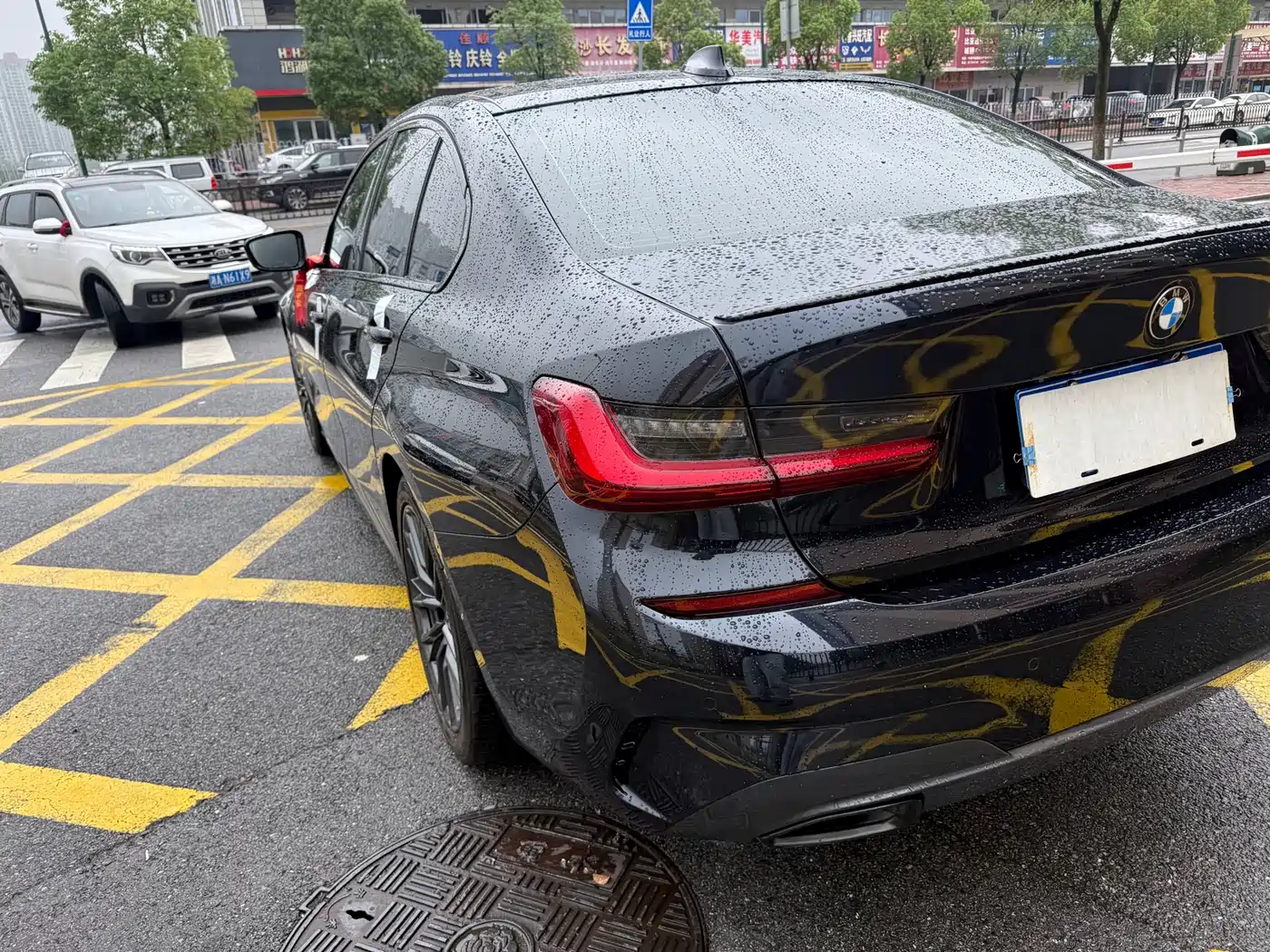 BMW 3-SERIES