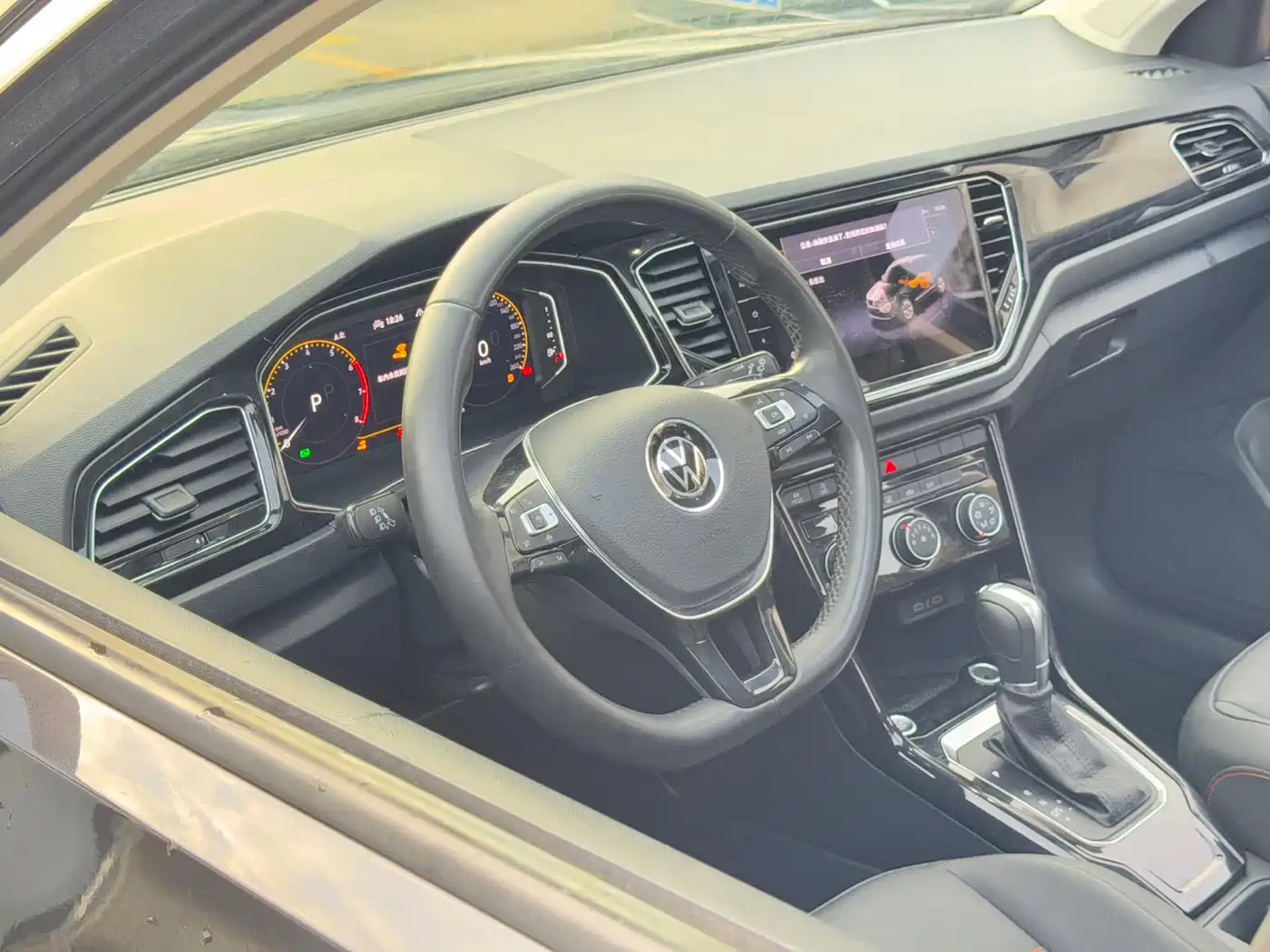 Volkswagen T-ROC 2022 280TSI DSG 2WD Comfort PLUS фото 16