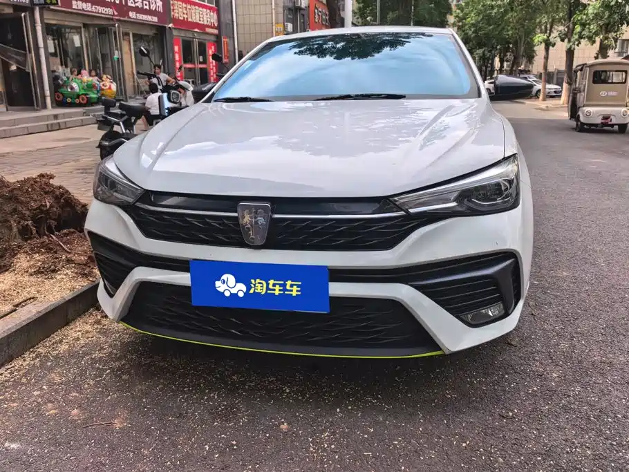 Фото 2 - Roewe i5