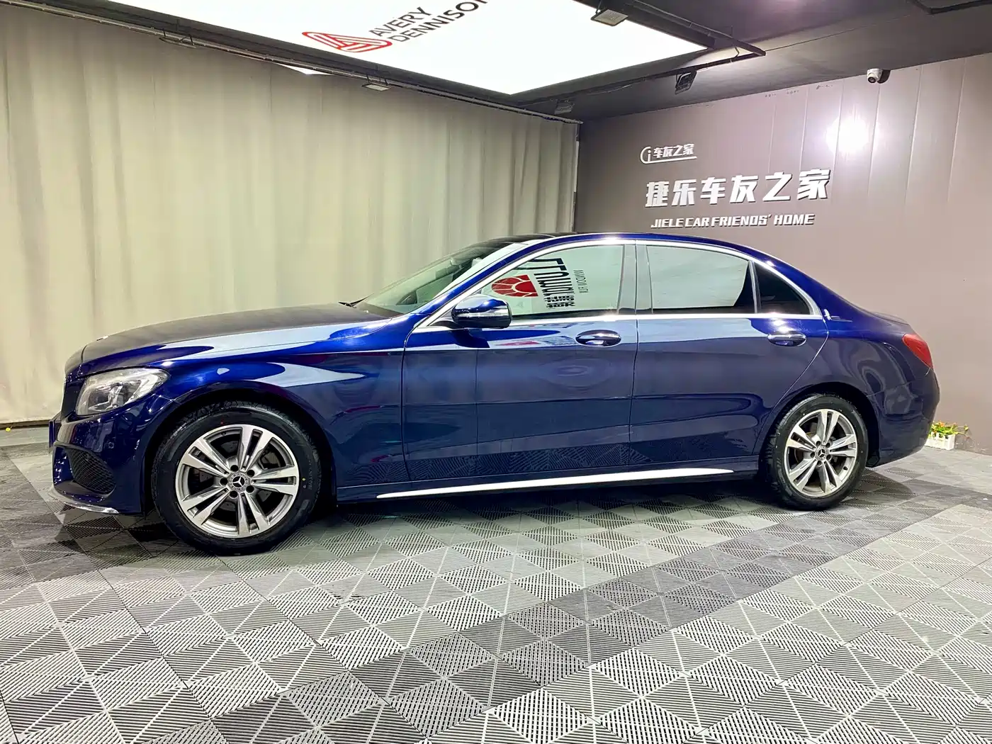 Mercedes-Benz C-Class 2017 Facelift C 200 L Sport Edition фото 4