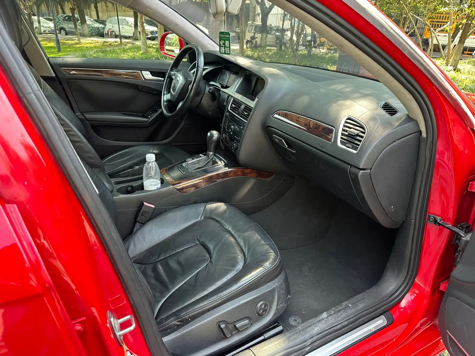 Photo 15 - Audi A4L
