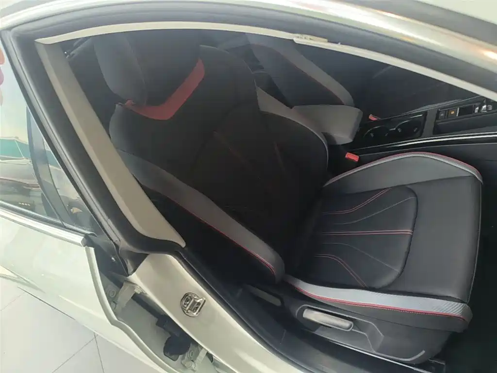 Volkswagen Lamando 2025 Lamando L 280TSI DSG Cool Edition фото 25