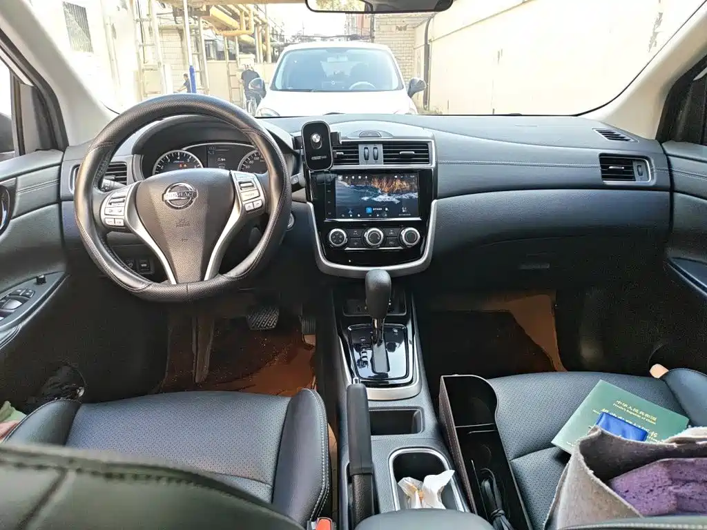 Nissan Tiida 2024 2024 1.6L CVT Smart Drive Edition