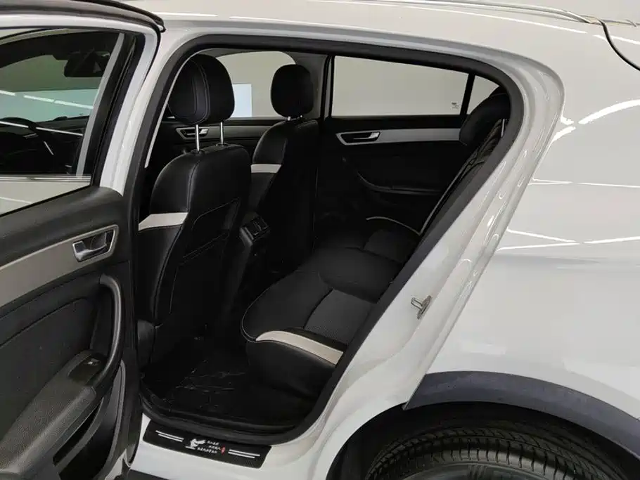 Qoros 5 2020 2019 Qoros 5S 1.6TGDI Premium