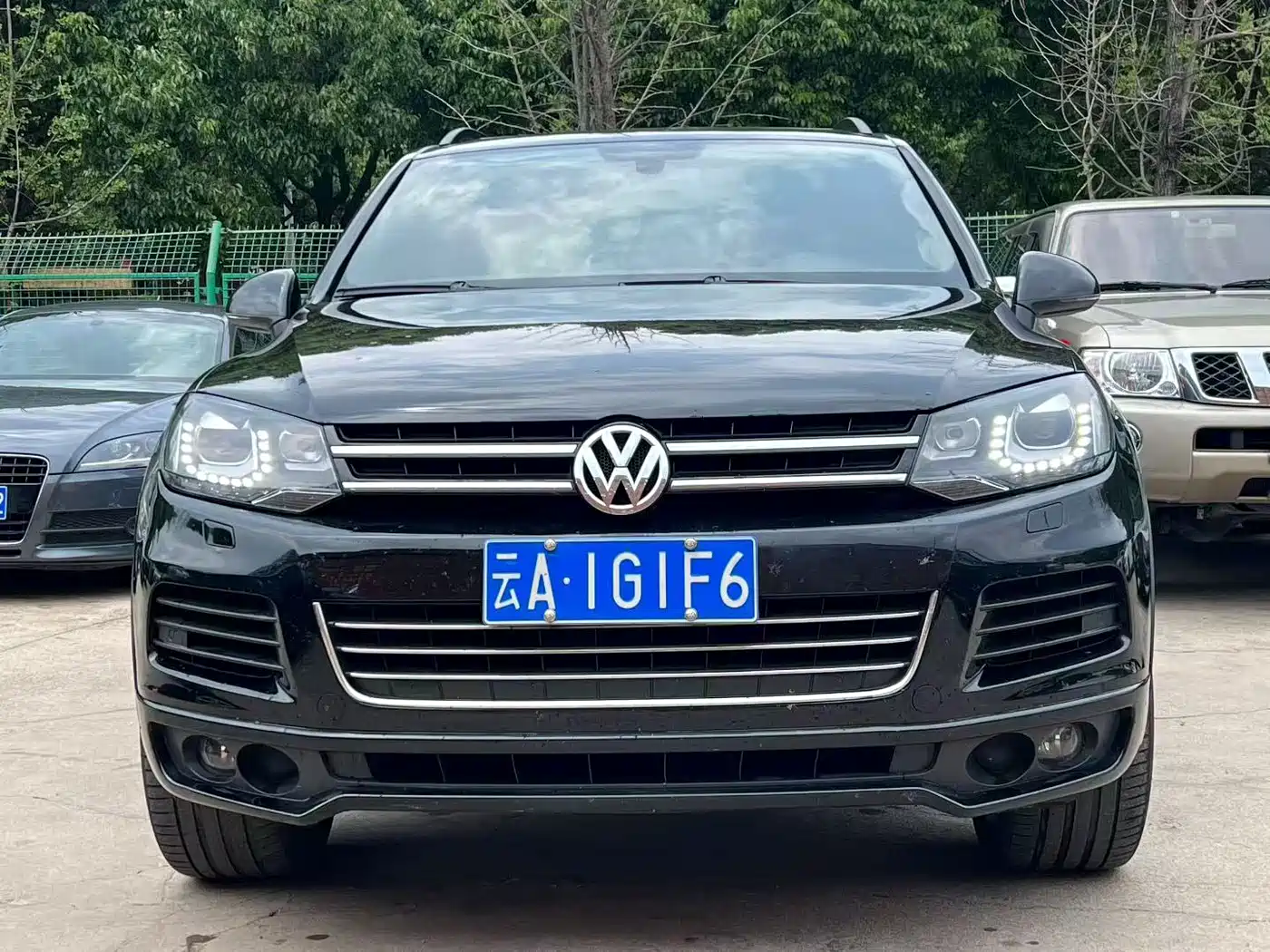 Volkswagen Touareg 2012 R-Line High Spec фото 2