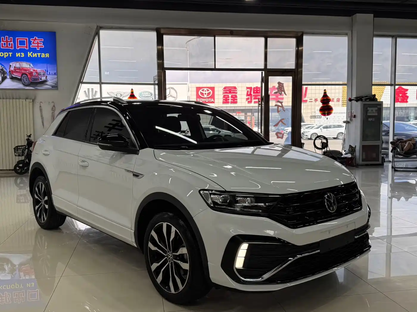 Volkswagen T-Roc, миниатюра 3
