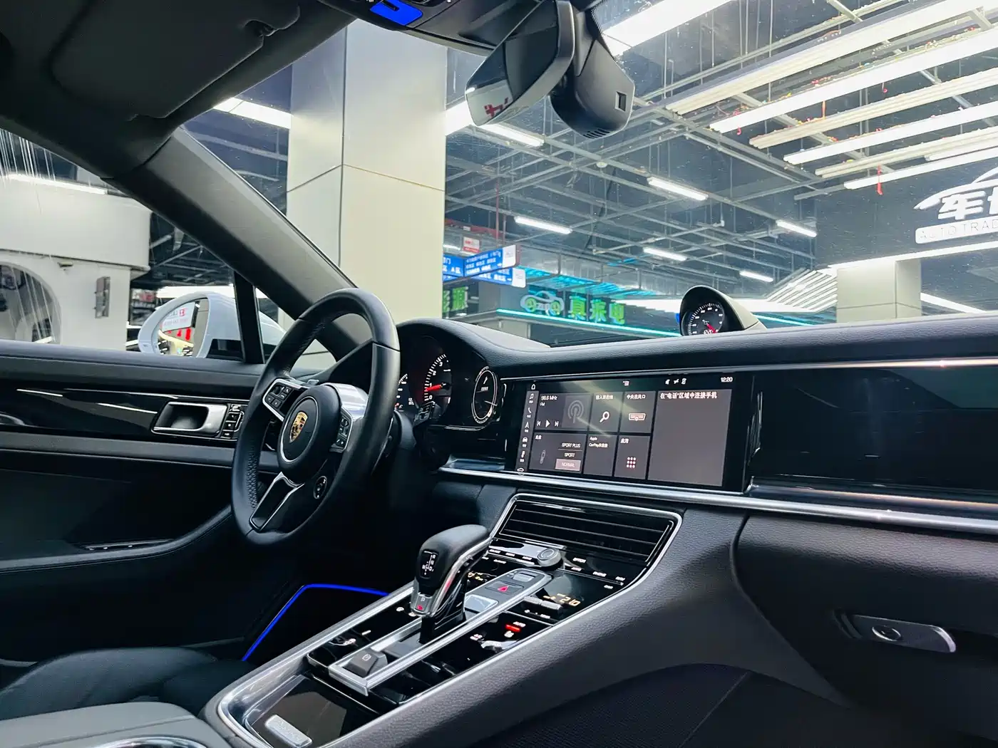 Porsche Panamera 2017 Panamera 3.0T фото 13
