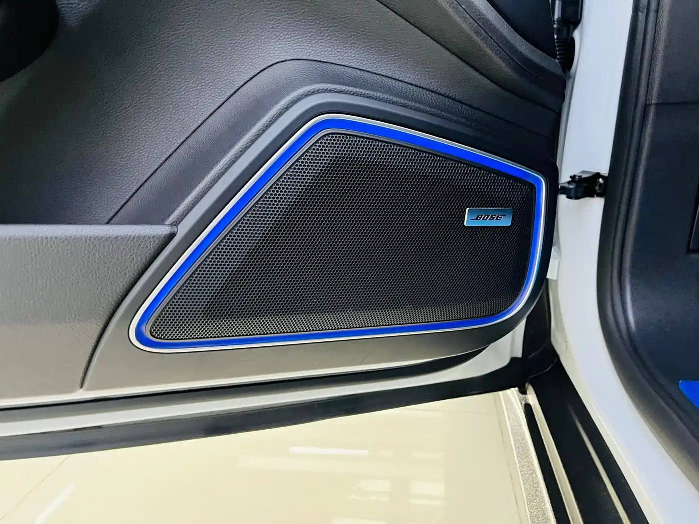 Porsche Panamera 2017 Panamera 3.0T фото 23