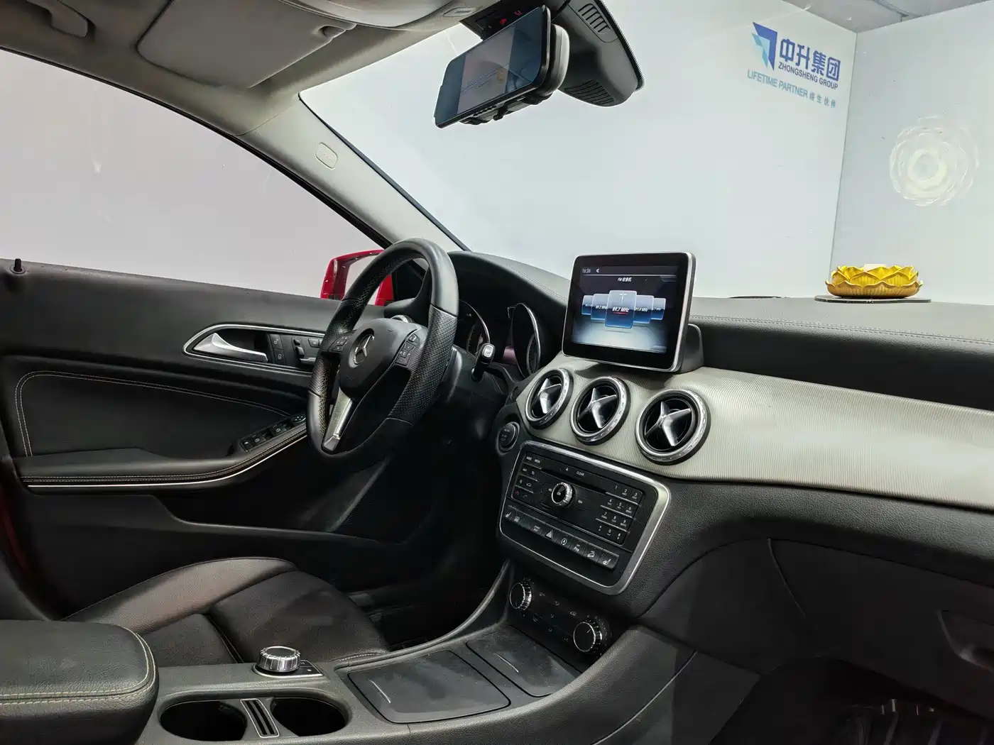 Фото 15 - Mercedes-Benz GLA