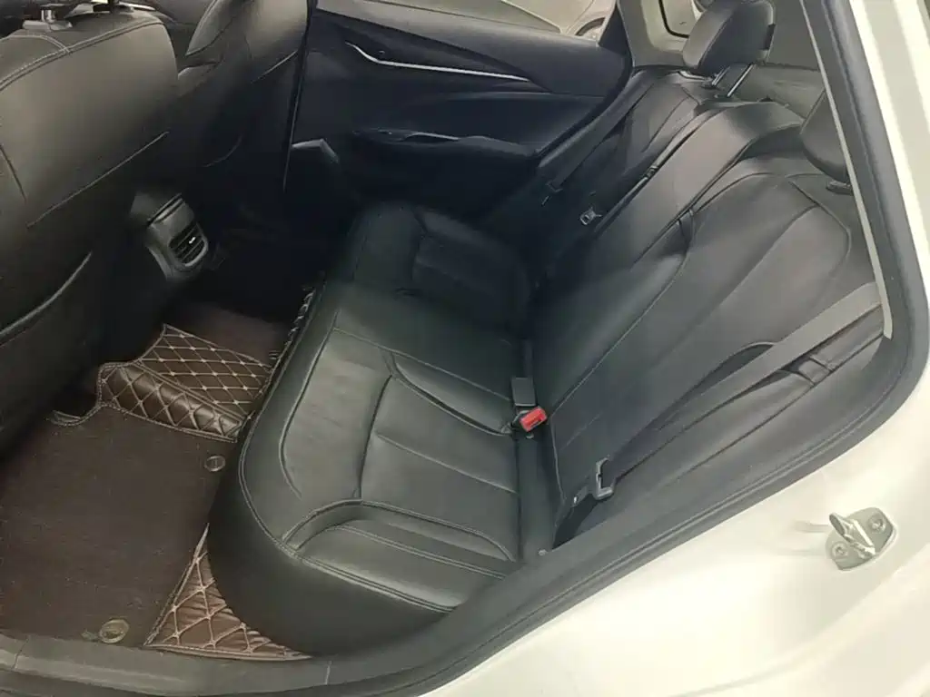 Фото 17 - Buick Excelle