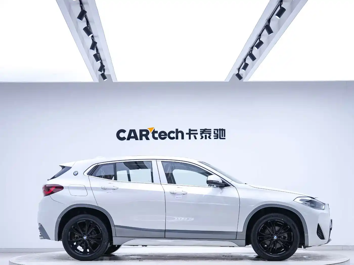 BMW X2 2021 sDrive20i M Off-Road Package фото 7