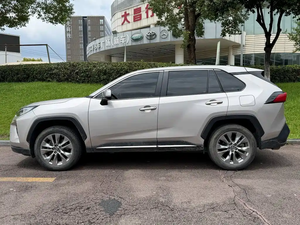 Toyota Wildlander 2023 2022 2.0L CVT 2WD Knight Edition