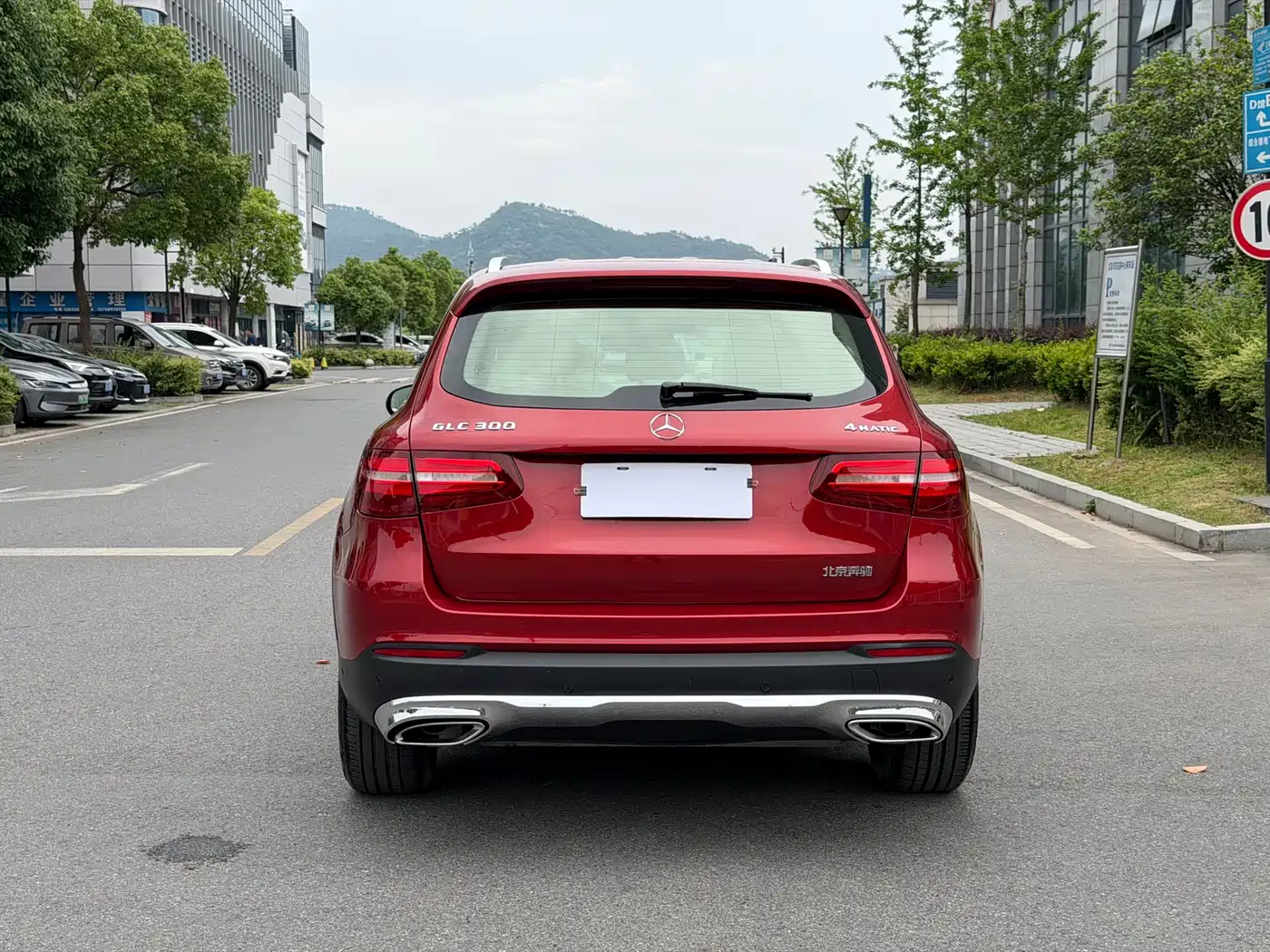 Mercedes-Benz GLC 2016 GLC 300 4MATIC Dynamic фото 6