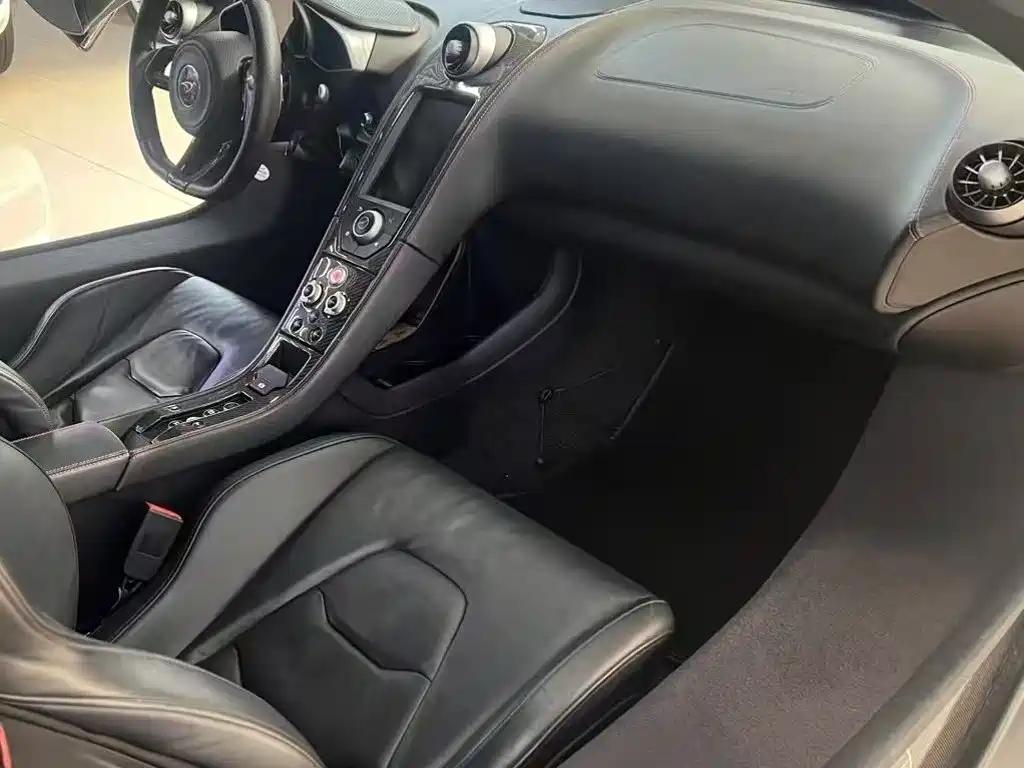 McLaren 12C 2015 2013 3.8T COUPE