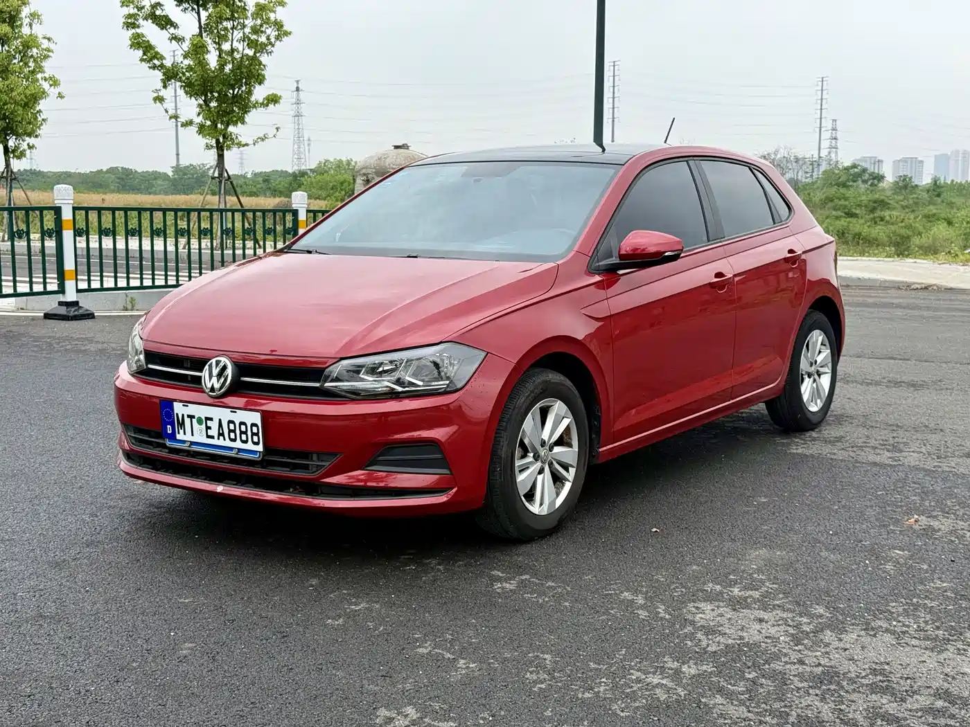 Volkswagen Polo 2019 Plus 1.5L Automatic Panorama Enjoyment Edition фото 3