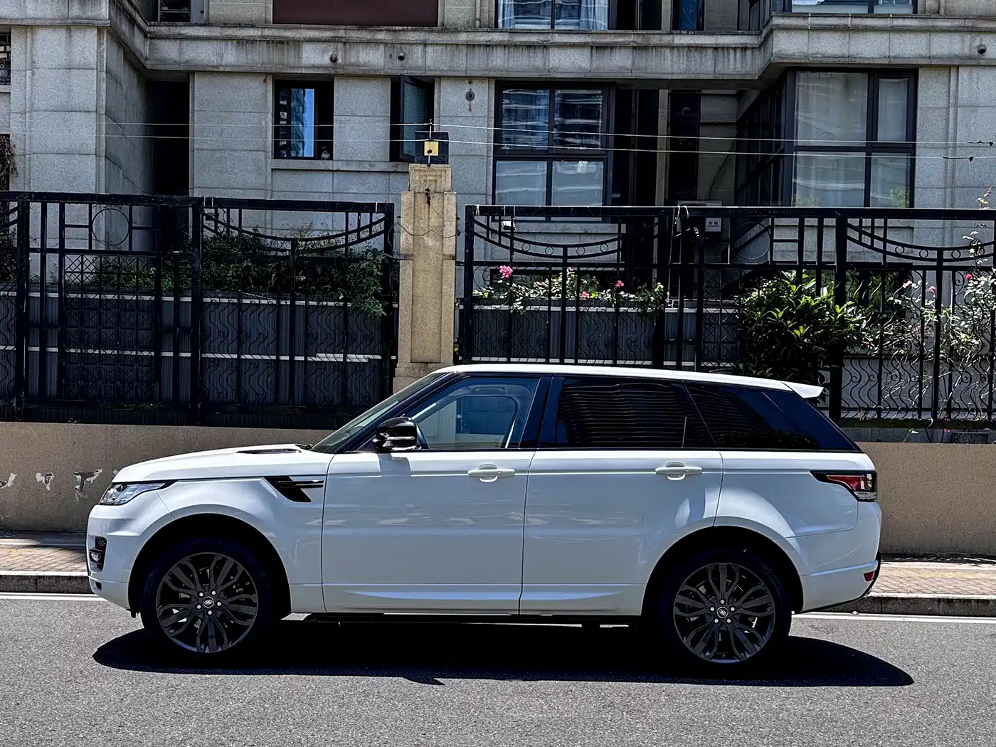 Land Rover Range Rover Sport 2017 3.0 SC V6 HSE DYNAMIC фото 3