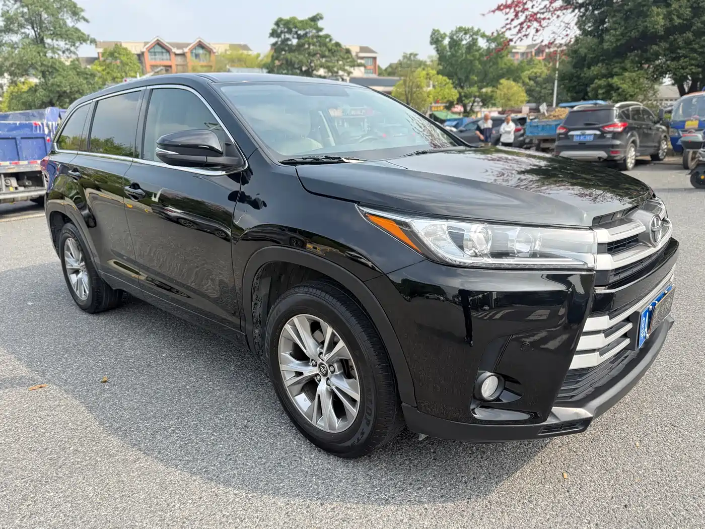 TOYOTA HIGHLANDER