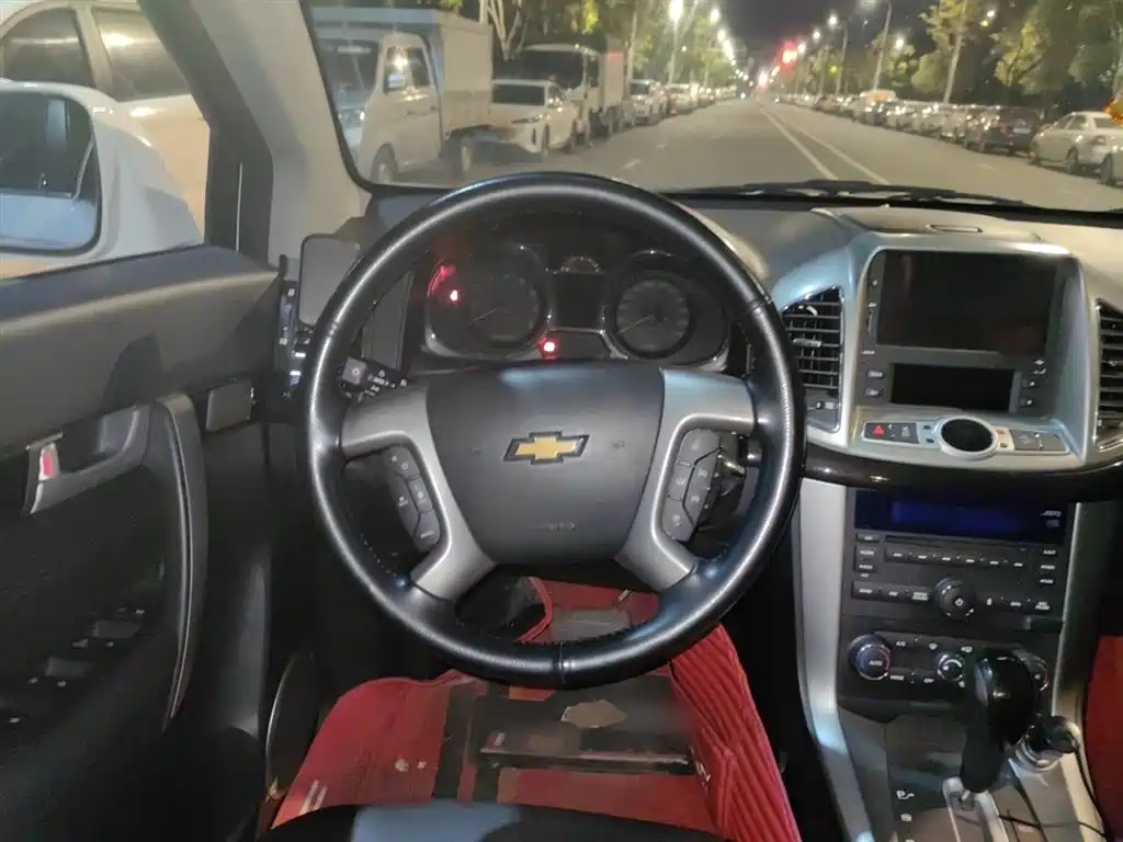 Chevrolet Captiva 2015 2.4L AWD Flagship 7-Seater фото 7