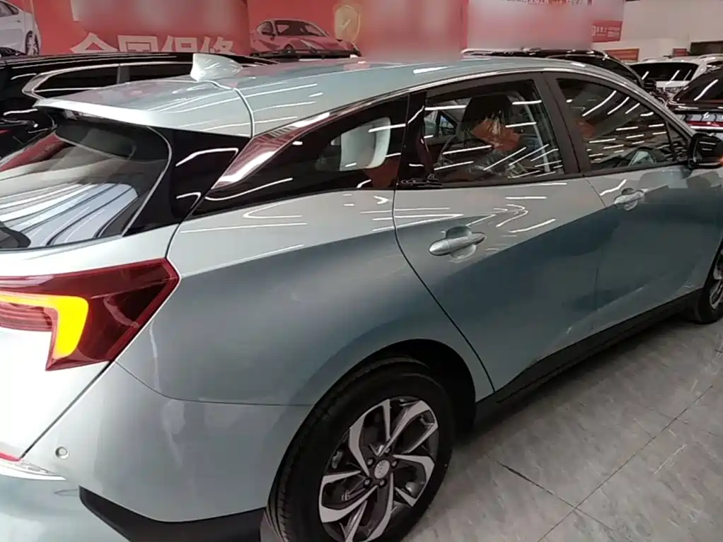 Фото 7 - Buick Velite 6
