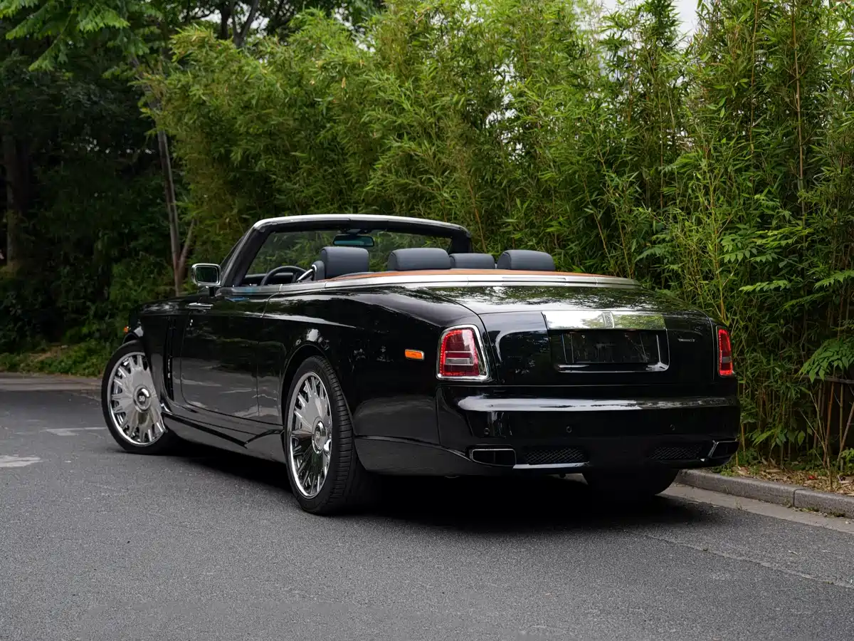 Фото 8 - Rolls-Royce Phantom
