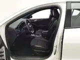 Фото 10 - Ford Focus