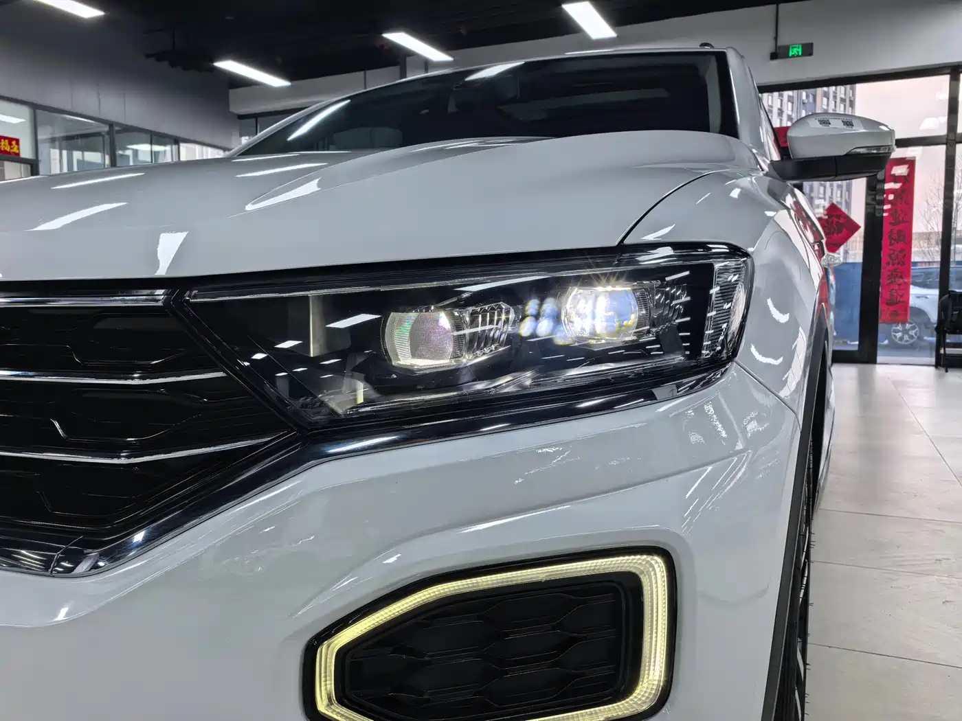 Volkswagen T-ROC 2022 280TSI DSG 2WD Comfort PLUS фото 4