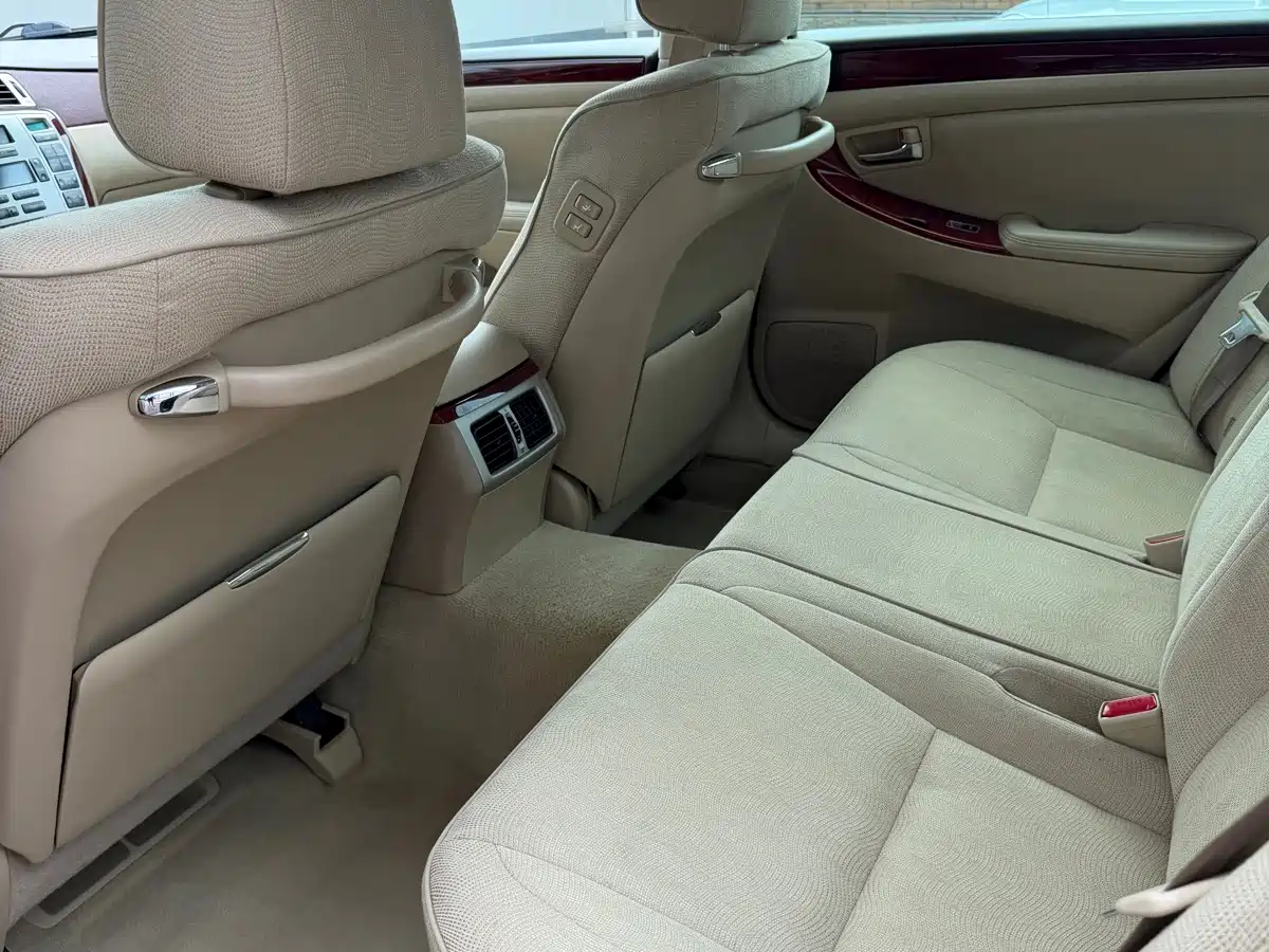 Hongqi Hongqi盛世 2009 2009 3.0L Luxury