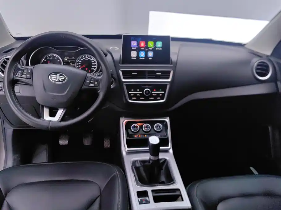 Besturn X40 2019 2019 1.6L Manual Luxury Type China V