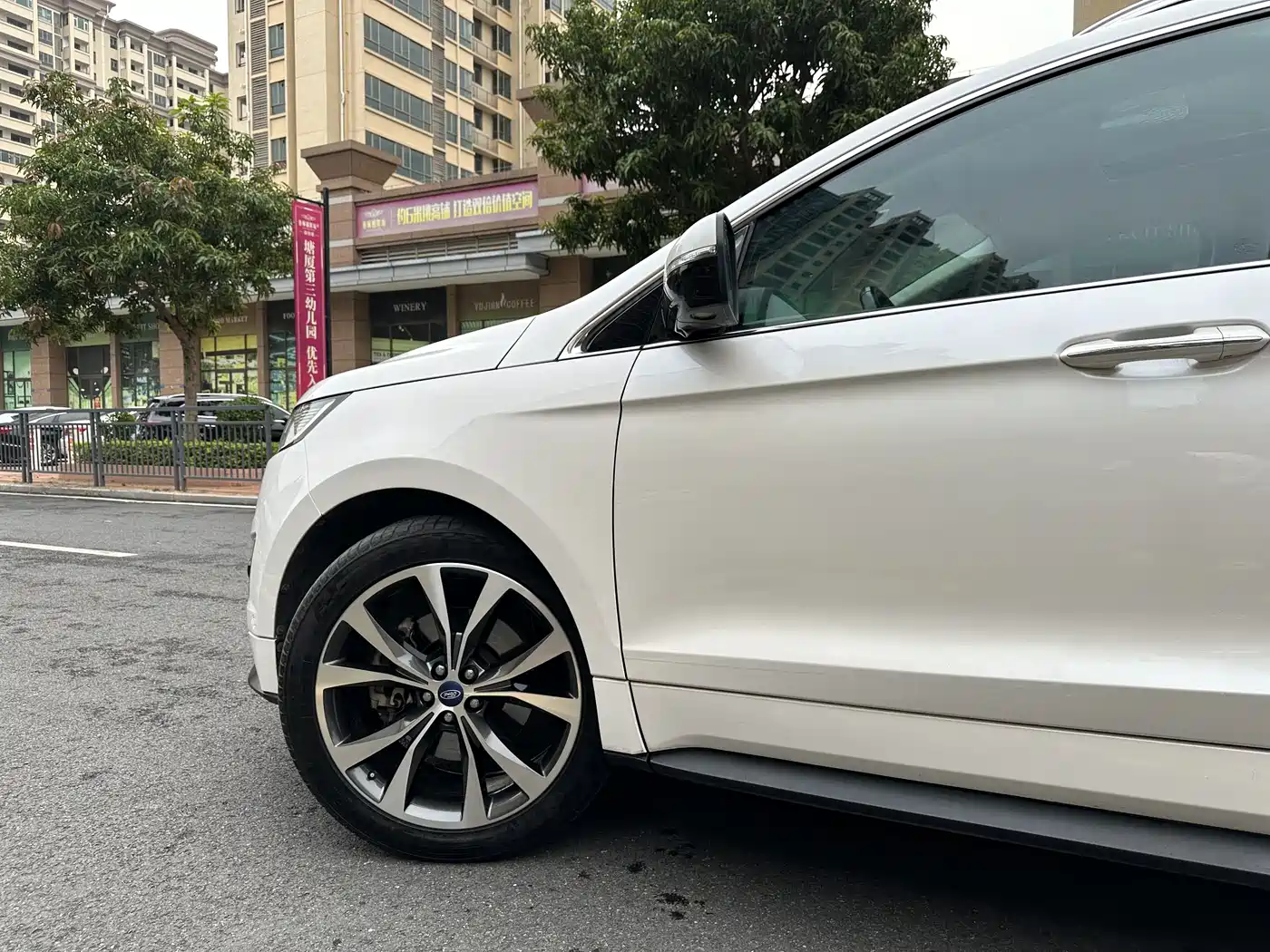 Ford Edge 2016 EcoBoost 330 V6 AWD Sport 7-seater фото 4